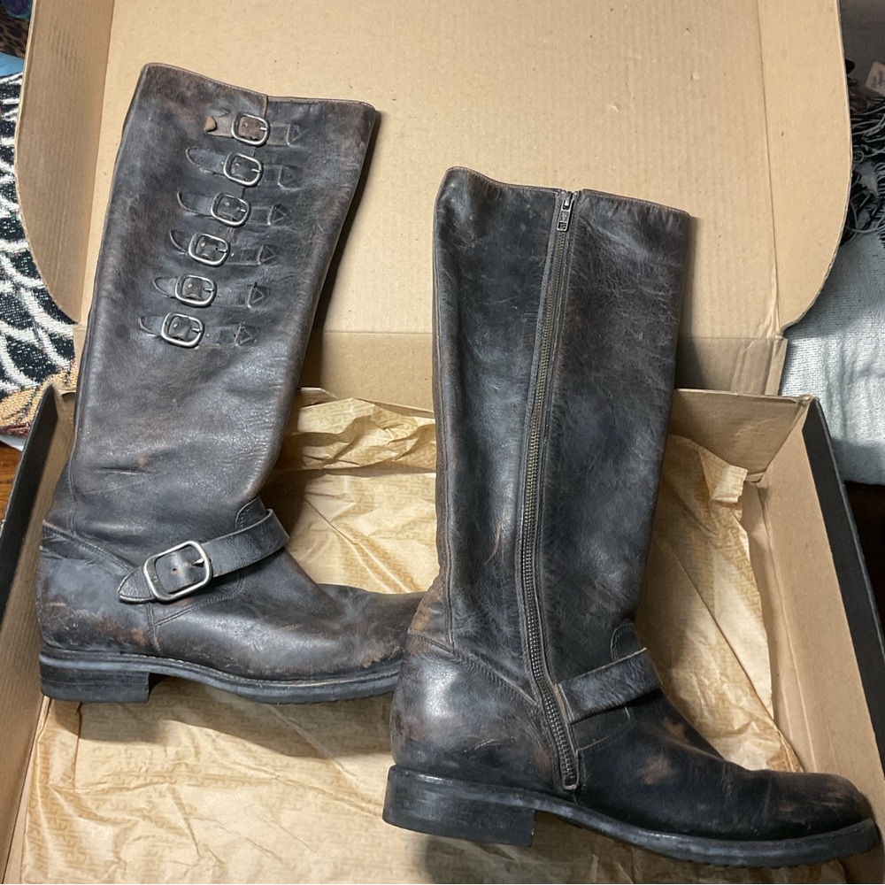 Frye Veronica knee-high belted boot size 11 M. Excellent condition w box.